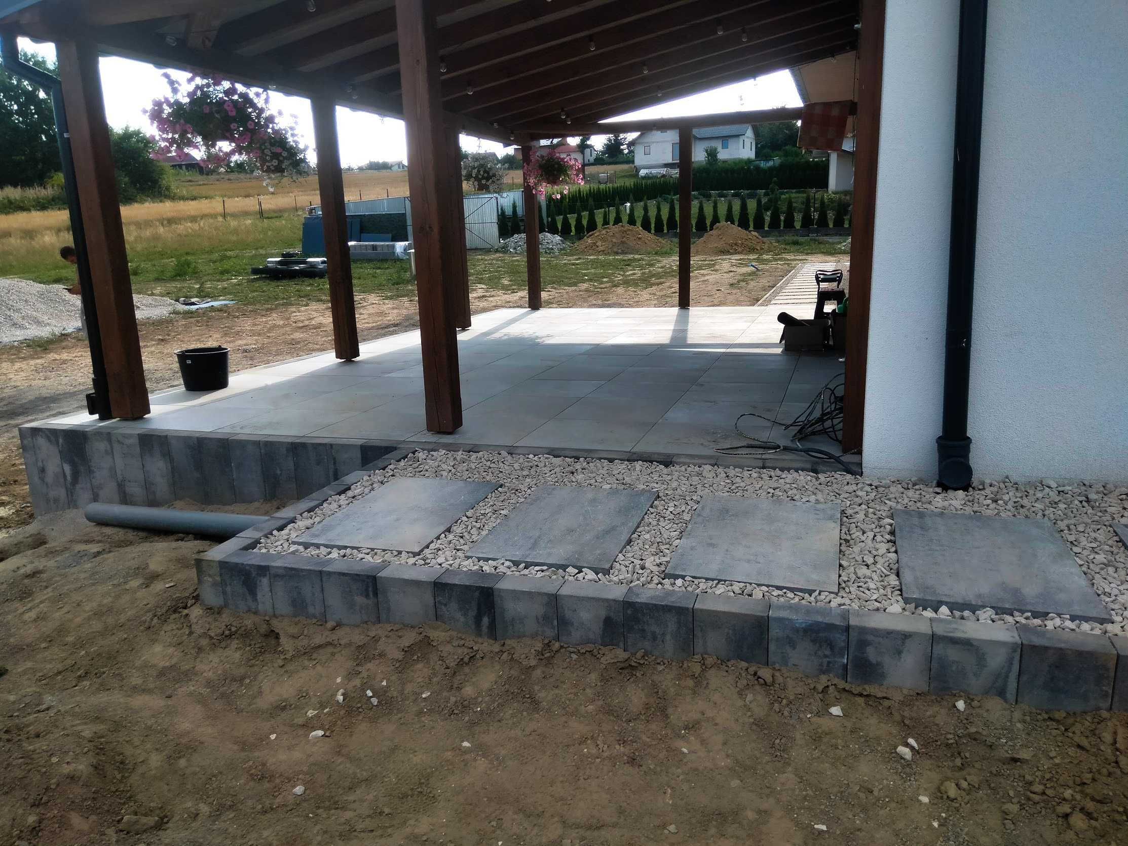 Układanie Kostki Brukowej - Solidnie i Terminowo!