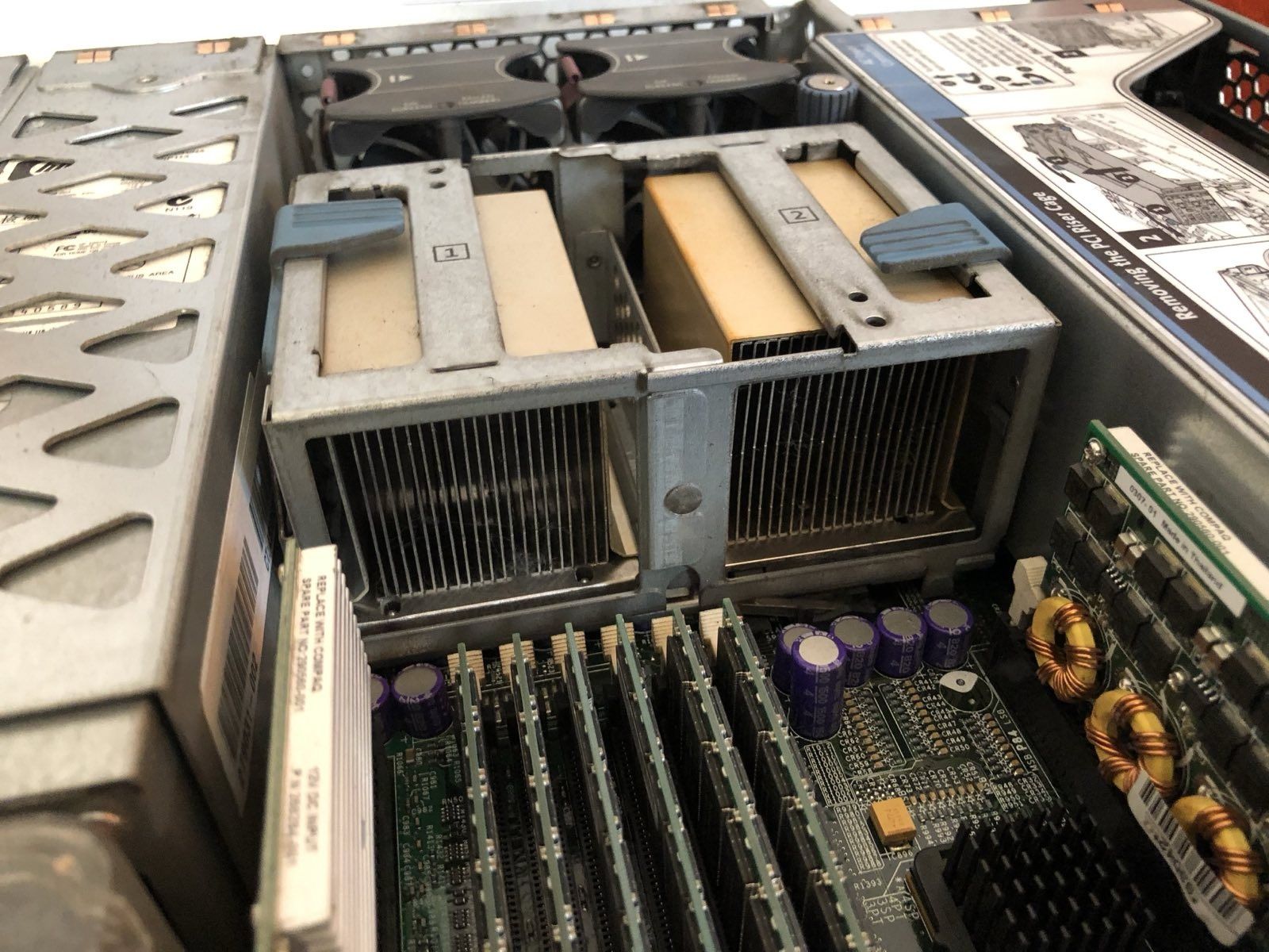 Сервер.Dl380 g2 6gb ecc ram 2x144 4x360 SCSI u320 hdd dual
Dl380 g2 6g