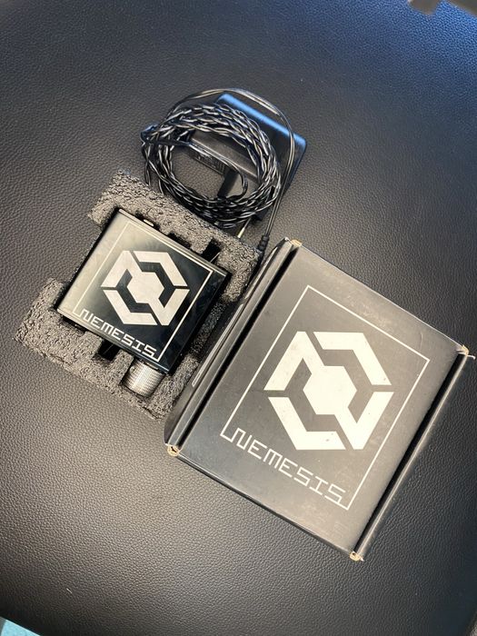 Fonte para tatuar nemesis