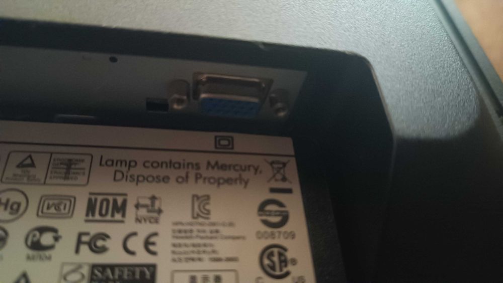 Монітор HP LE2201w