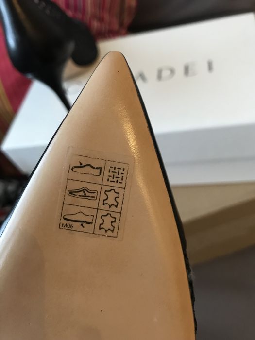 Casadei Jolly Julia rozmiar 40 poszukiwany model   nowe z metką