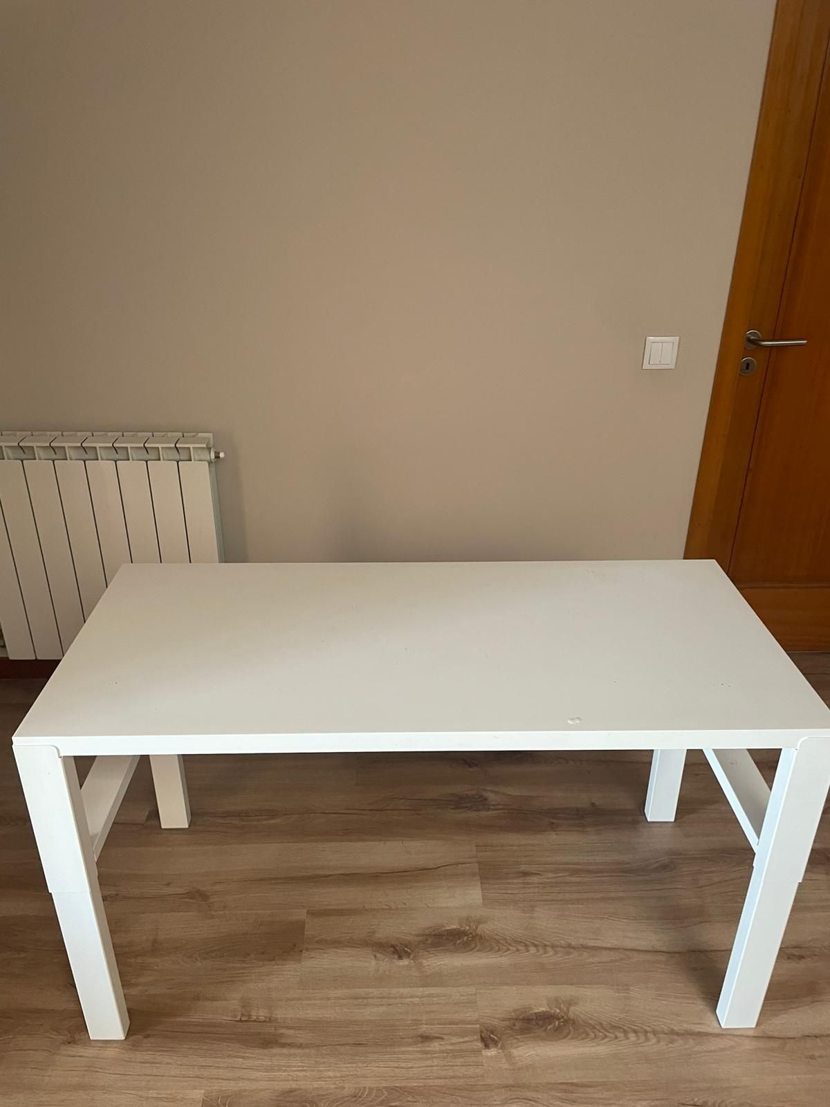 Cadeira + secretária IKEA