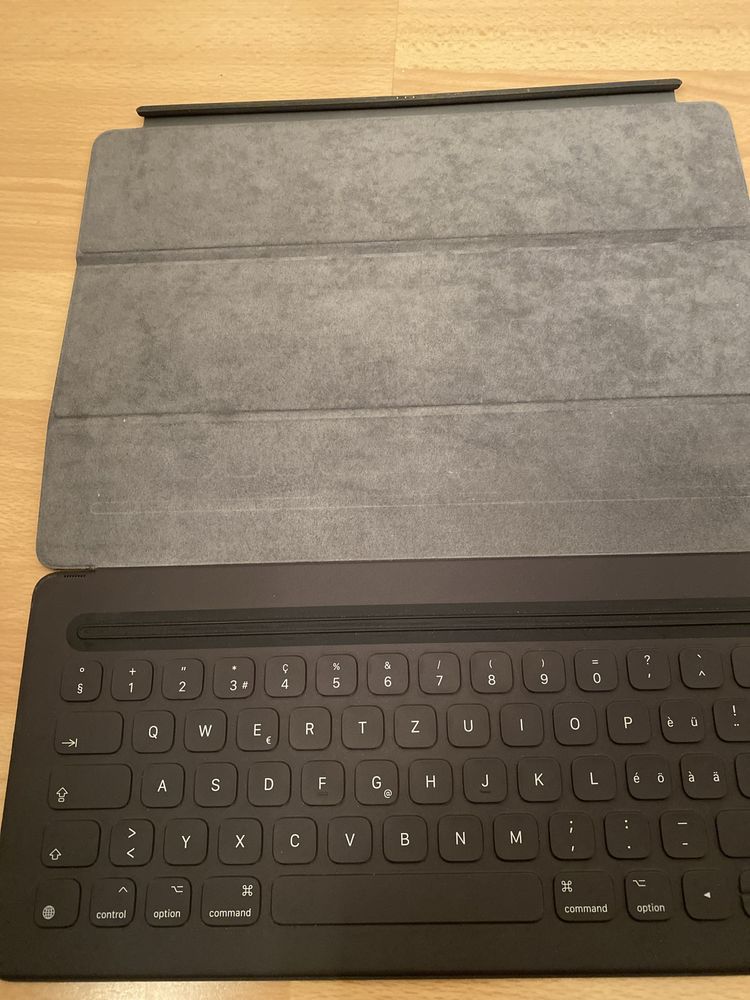 Apple Etui Smart Keyboard Folio do iPada Pro 12,9 cali (3. i 4. gen)