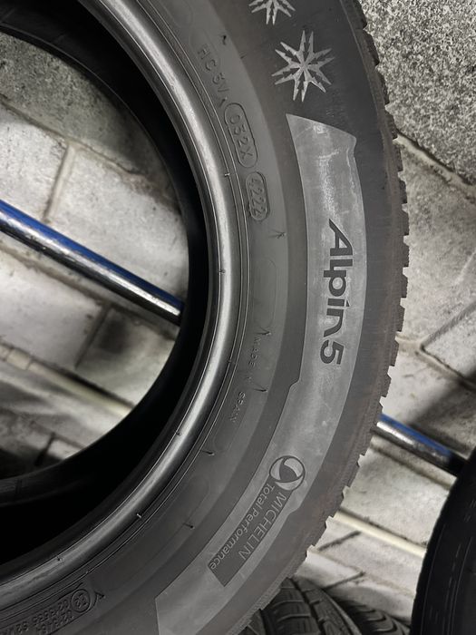 Зимові шини 225/60 R16 (102V) MICHELIN