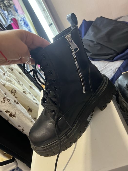 Шкіряні боти ,ботінки ,зима ,осінь