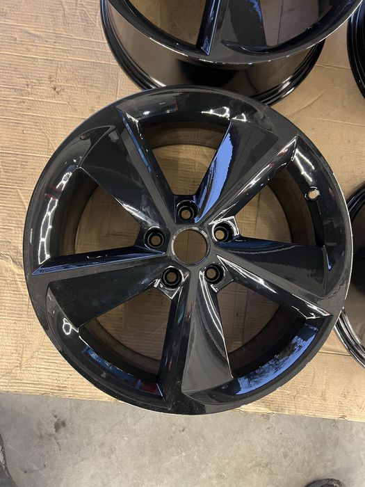 Komplet Felg 5x112 18” Skoda/VW