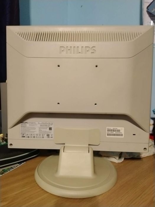 Монитор 19" Philips 190S7FG (TN/5:4/VGA/DVI) class A БУ