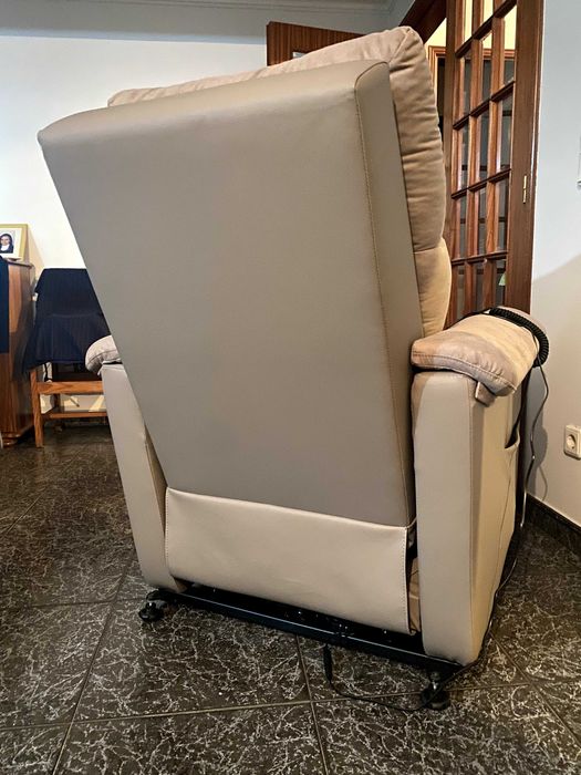 Poltrona reclinável