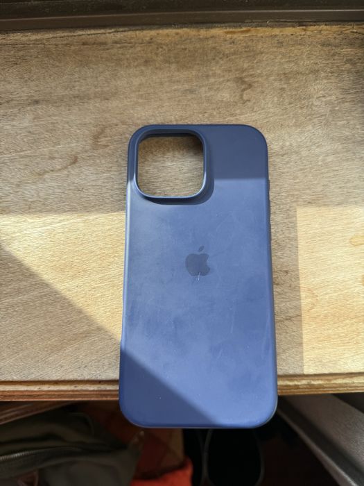 Capa Iphone 16 pro max como nova