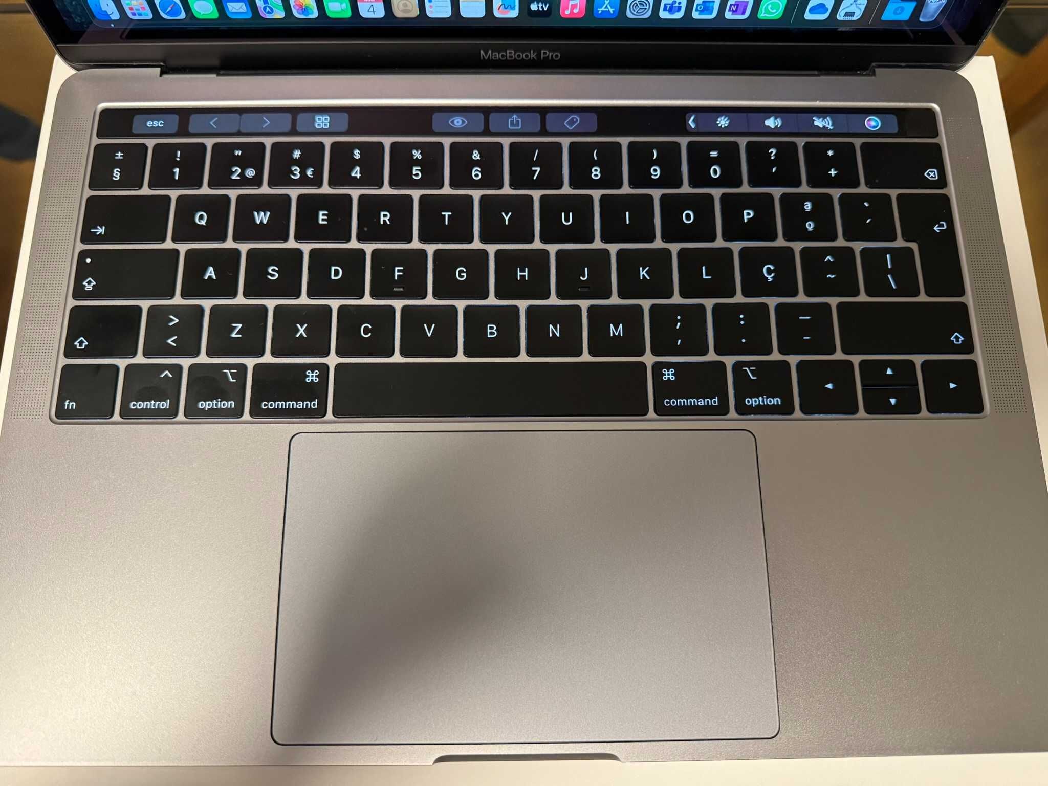 MacBook Pro 13" 2019 (8Gb RAM + 128Gb SSD)
