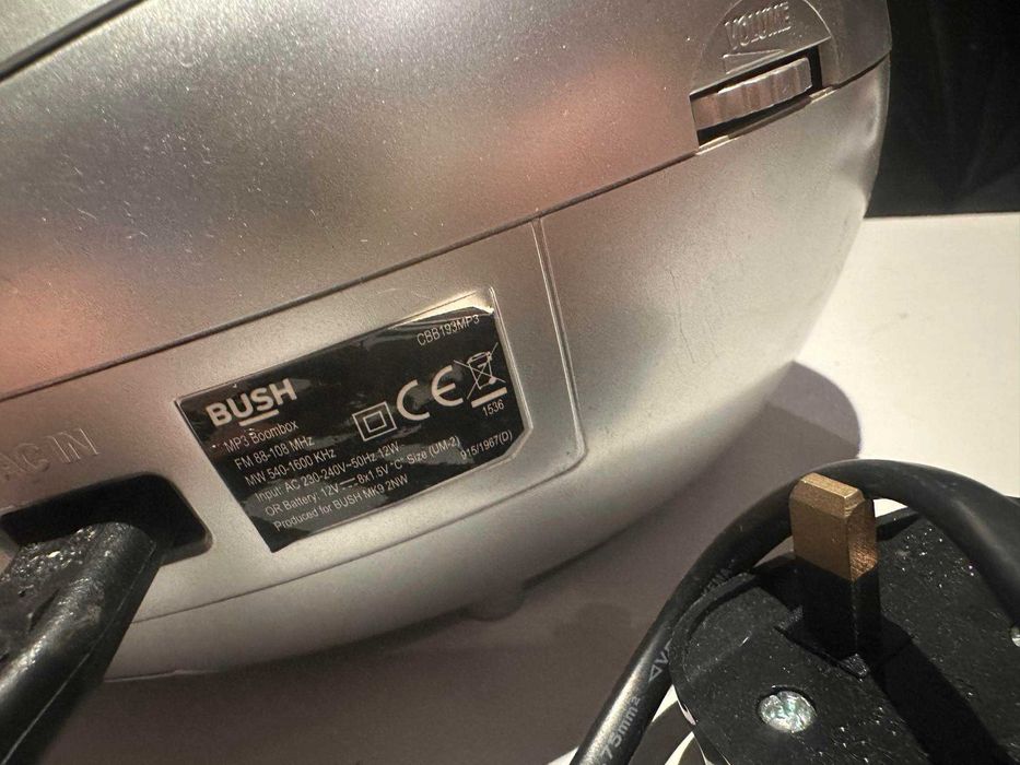 Odtwarzacz CD MP3 / radio / boombox Bush CBB193MP3 / wtyczka angielska