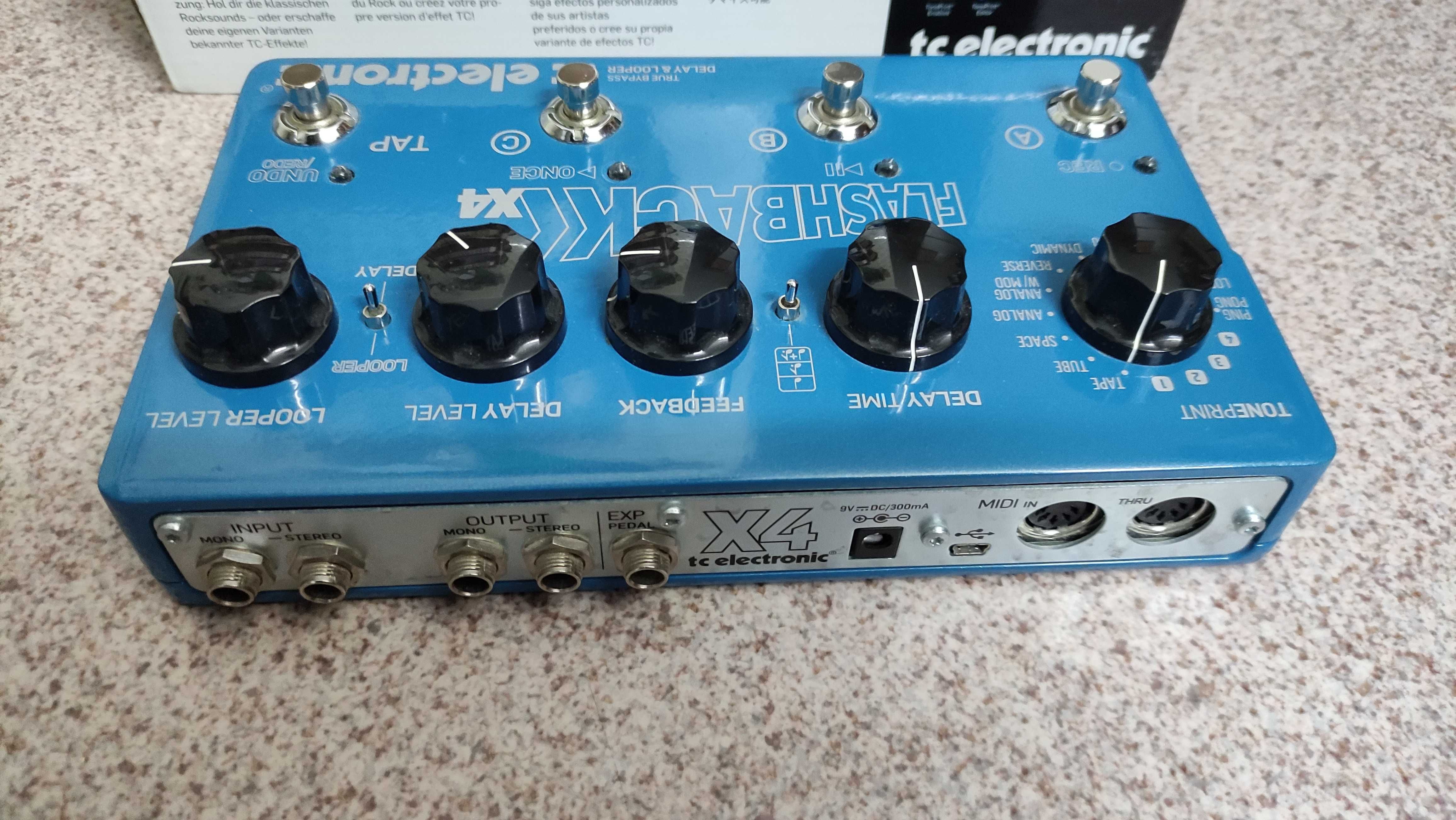 Педаль TC Electronic Flashback X4 Delay Looper