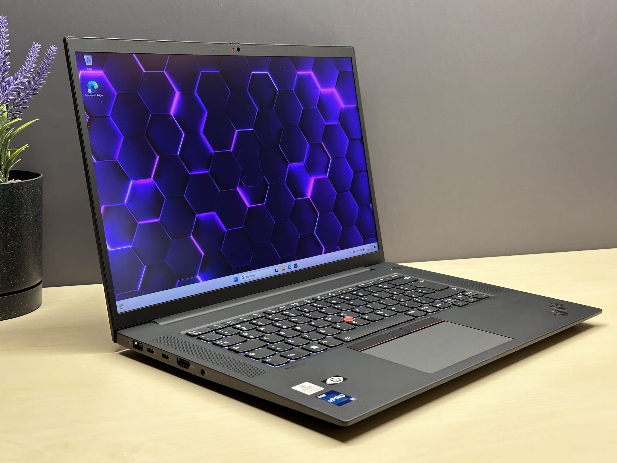 Laptop Lenovo ThinkPad P1 Gen 5 | i7-12800H / QHD / A3000 / 32GB / 1TB