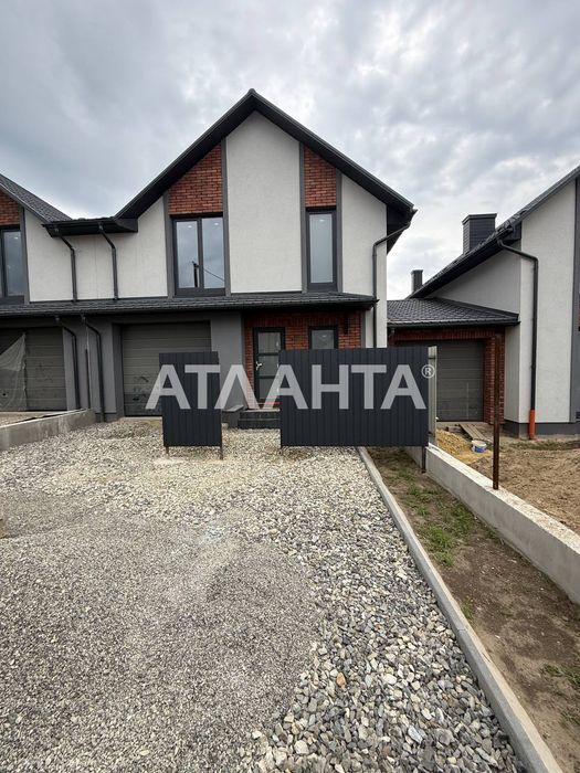 Сучасний будинок на ближній Роші