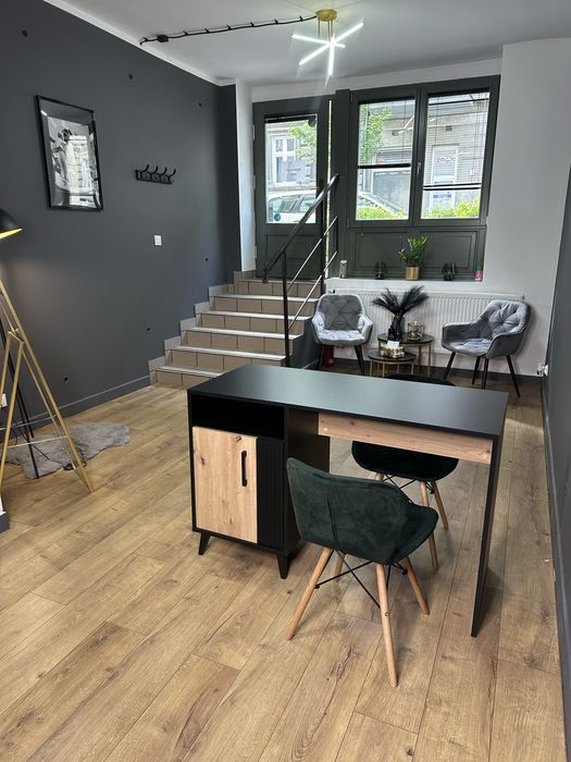 stanowisko manicure do stylizacji paznokci, pedi