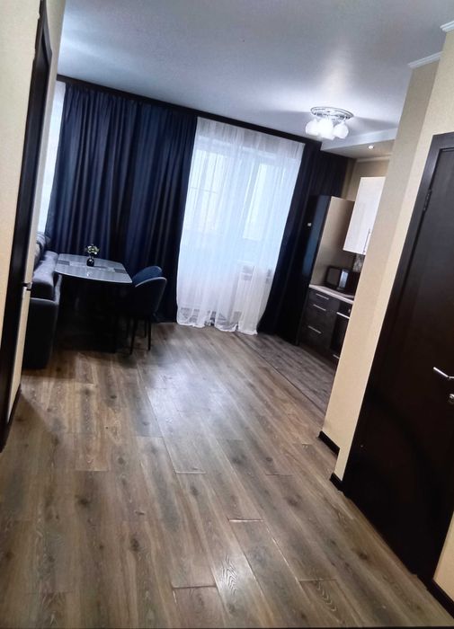 Посуточно Почасово ТЦ Украина Краща локація даємо чекі