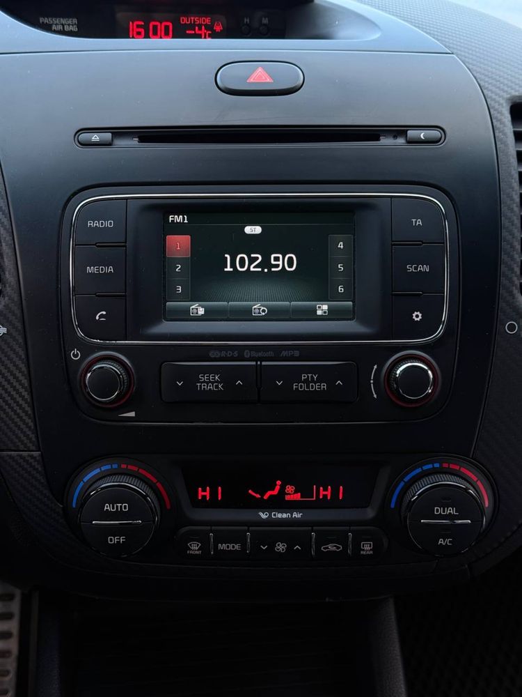 KIA Cerato Koup 1.6 T-GDi ( 204 л.с. ) 2014 год