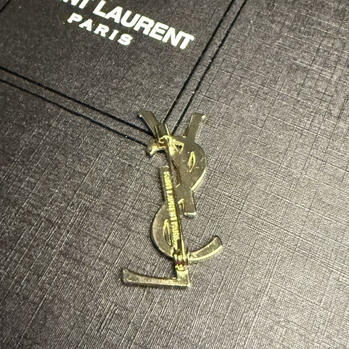 Broszka YSL mała złota