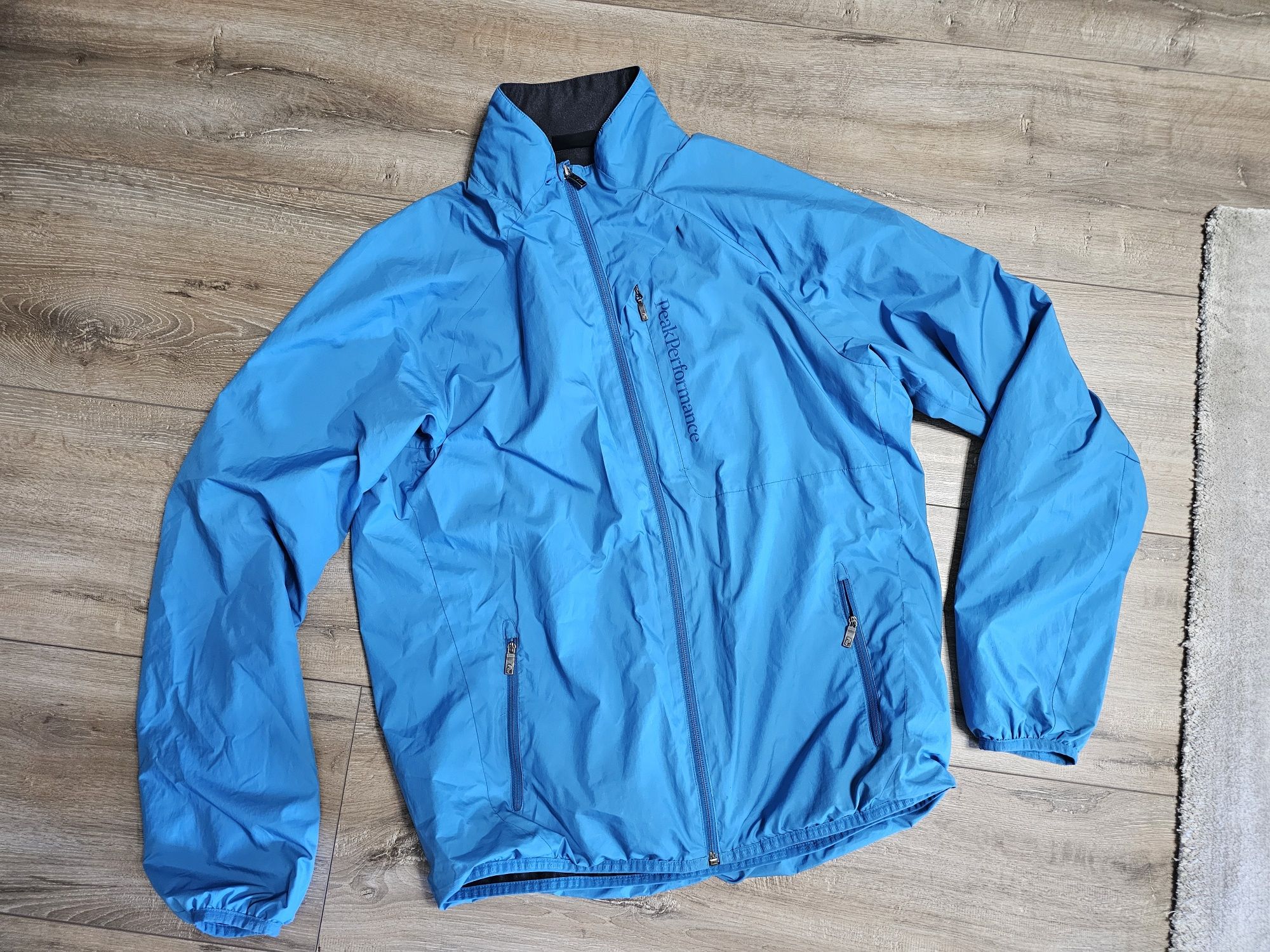 Kurtka trekingowa wiatrówka Peak Performance Windsul J L