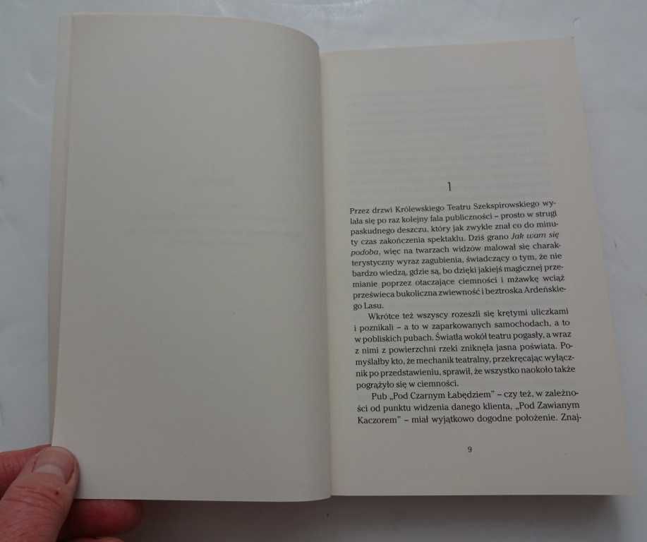 Pod Zawianym Kaczorem - Martha Grimes