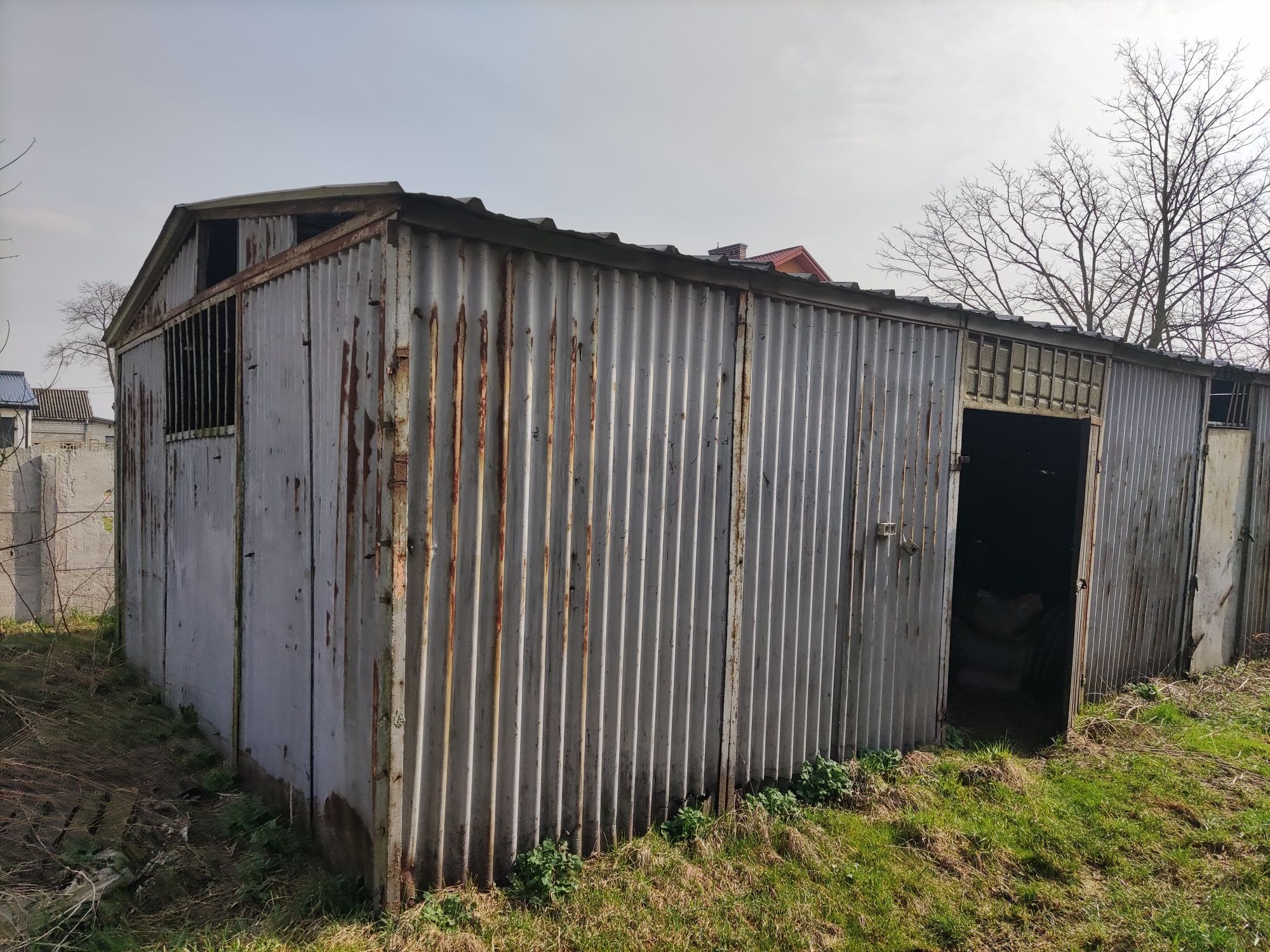 Hala magazynowa, wiata, garaż 10m x 5,25m x 2,50m