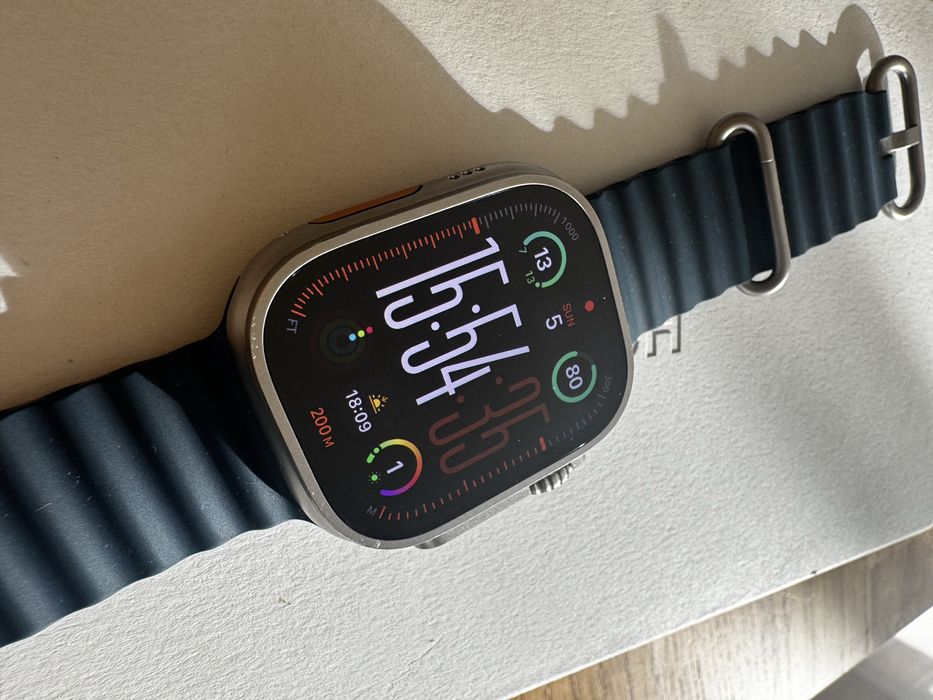 Apple Watch Ultra 2 (Model A2986, 49 mm)