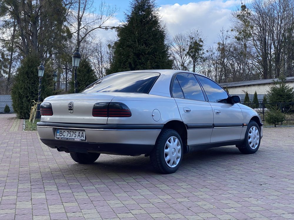 Opel Omega 2.5 (170к.с.)