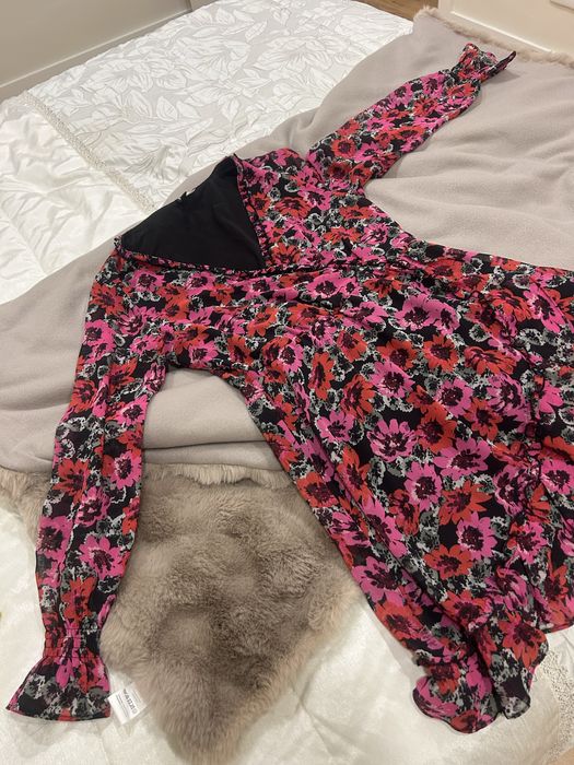 Vestido Floral Rosa e Preto