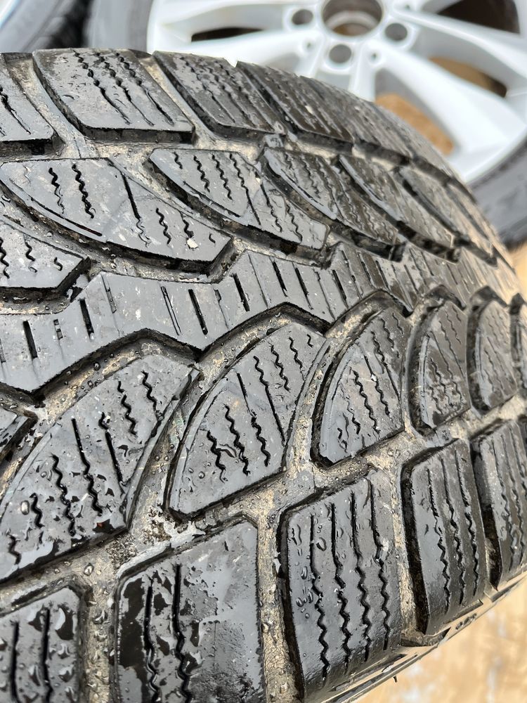 Koła-felgi z oponami zima. Mercedes 17 cali