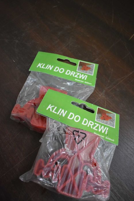 Zestaw 2 x klin do drzwi strongman czerwony