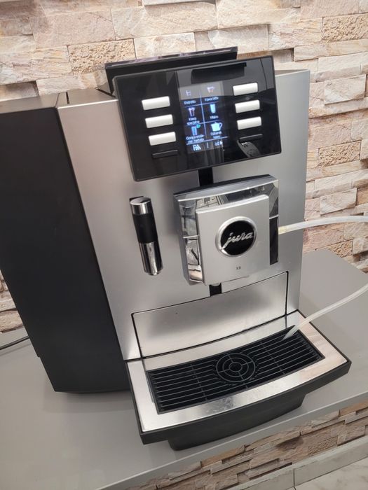 Sprzedam Ekspres jura x8