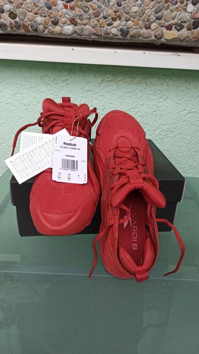Buty czerwony  39 "Reebok" CLUB C CARDI V2