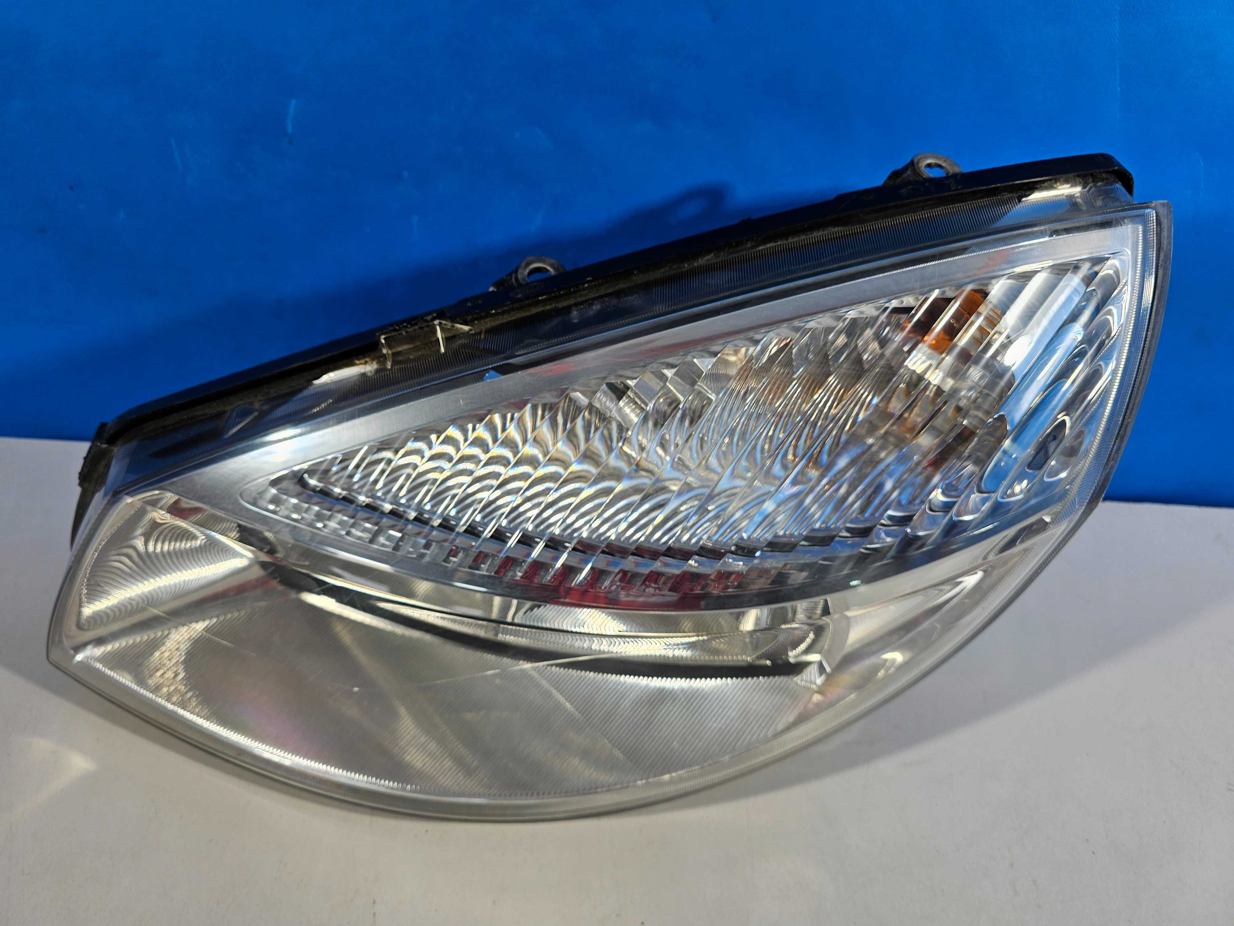 Renault Scenic II 2 03-06r Lampa Przód Przednia Lewa Zwykła Europa