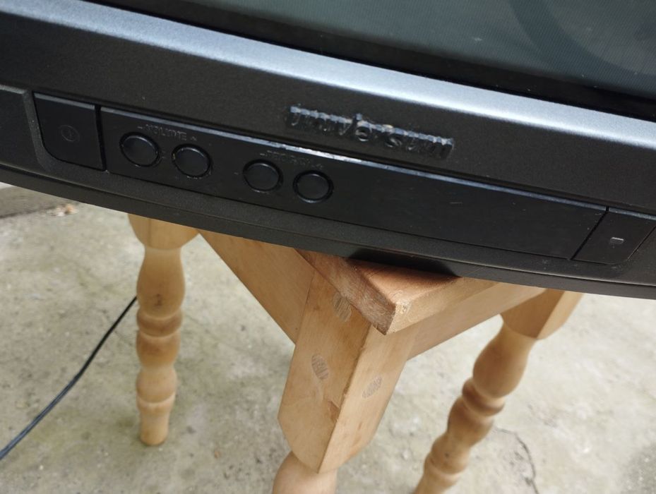 Телевизор в рабочем состоянии