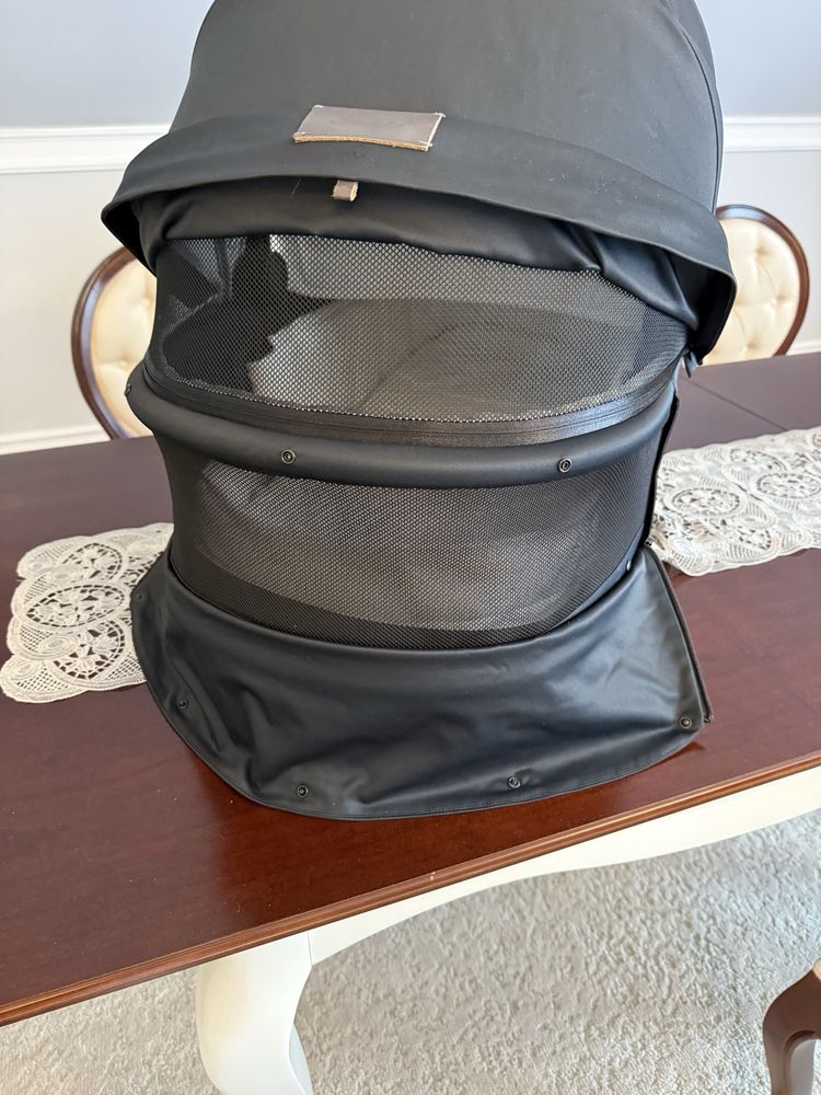 Cybex  2.0 gondola