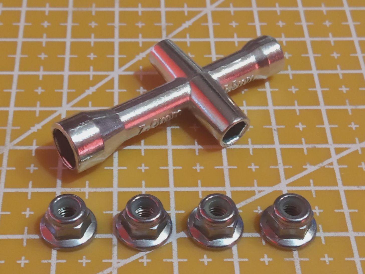 Klucz do kół modelu zdalnie sterowanego rc 7mm 5,5mm 5mm 4mm TRX SCX