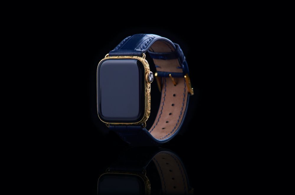 Apple Watch Series 9 45mm 24K золото, ручная гравировка, ремешок крок