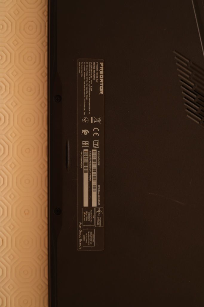 Computador Portátil PREDATOR Helios 300 (NÃO FUNCIONA)