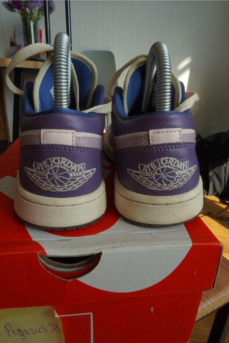Жіночі кросівки Nike Air Jordan 1 Low