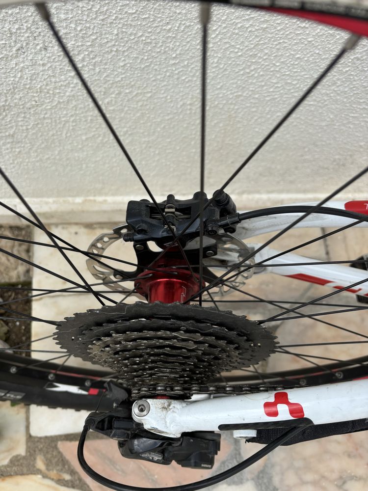 Bicicleta Cube Stereo
