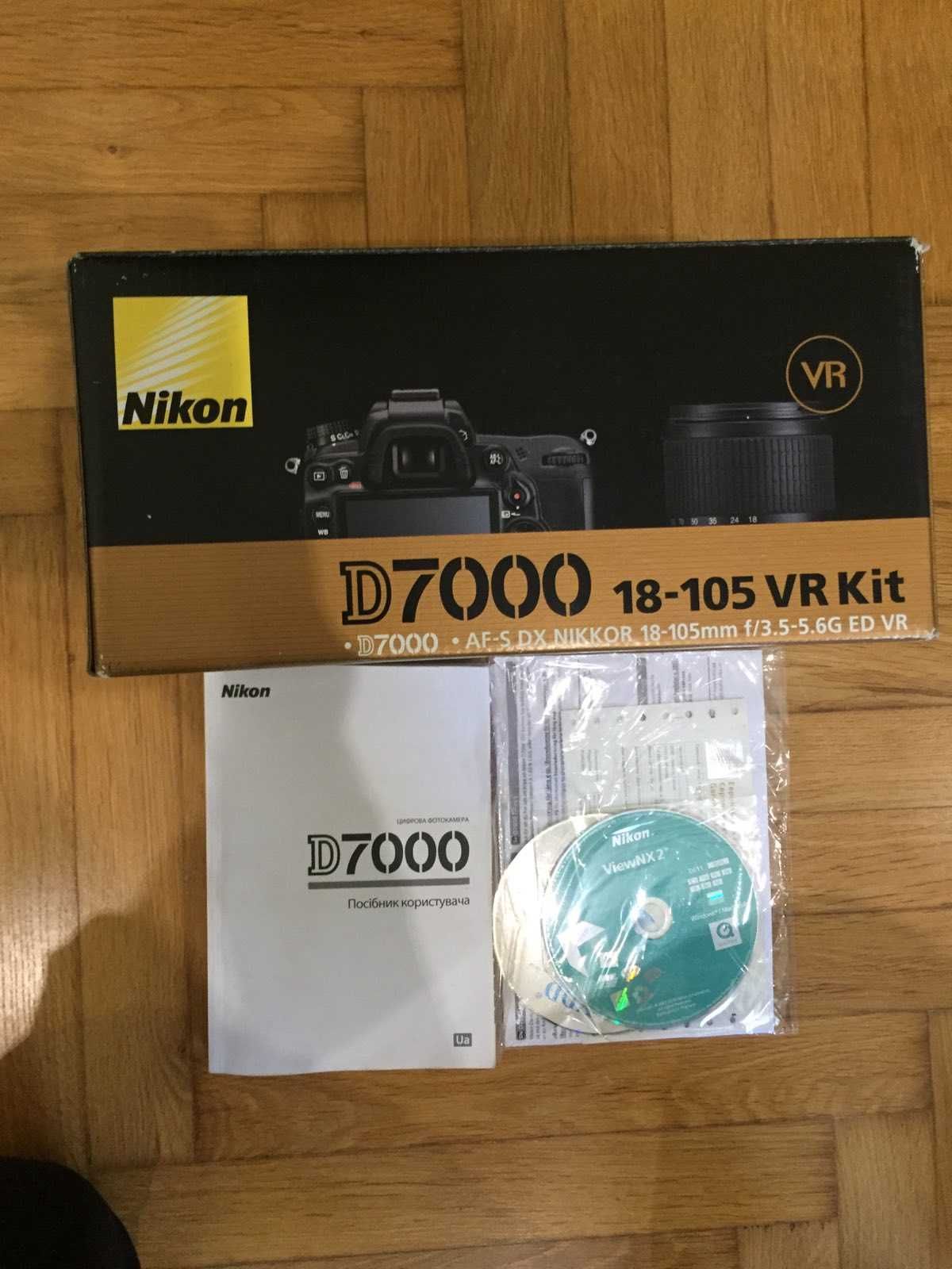 Nikon D7000 18-105VR Kit AF-S Vr Dx Nikkor 18-105mm f/3.5-5.6G Ed VR