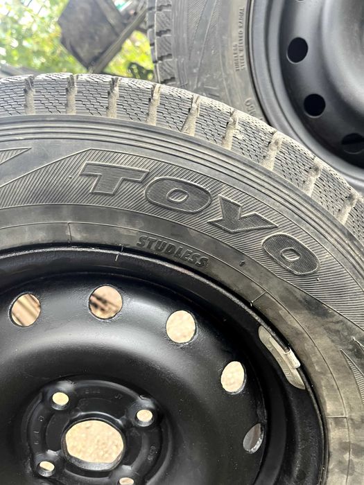 Зимові шини TOYO Winter Tranpath S1 205/70/R15 (4 шт.) 9мм - 4x114.3