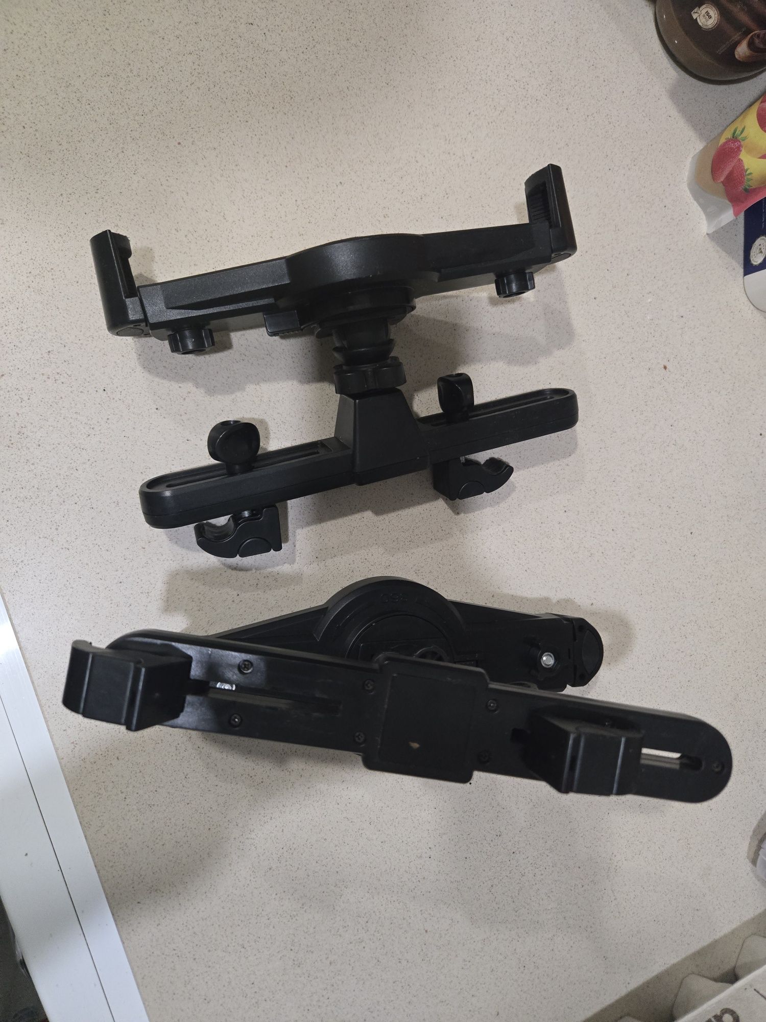2 suportes de tablet para carro
