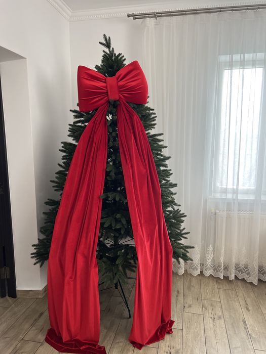 Бант на ялинку або на двері