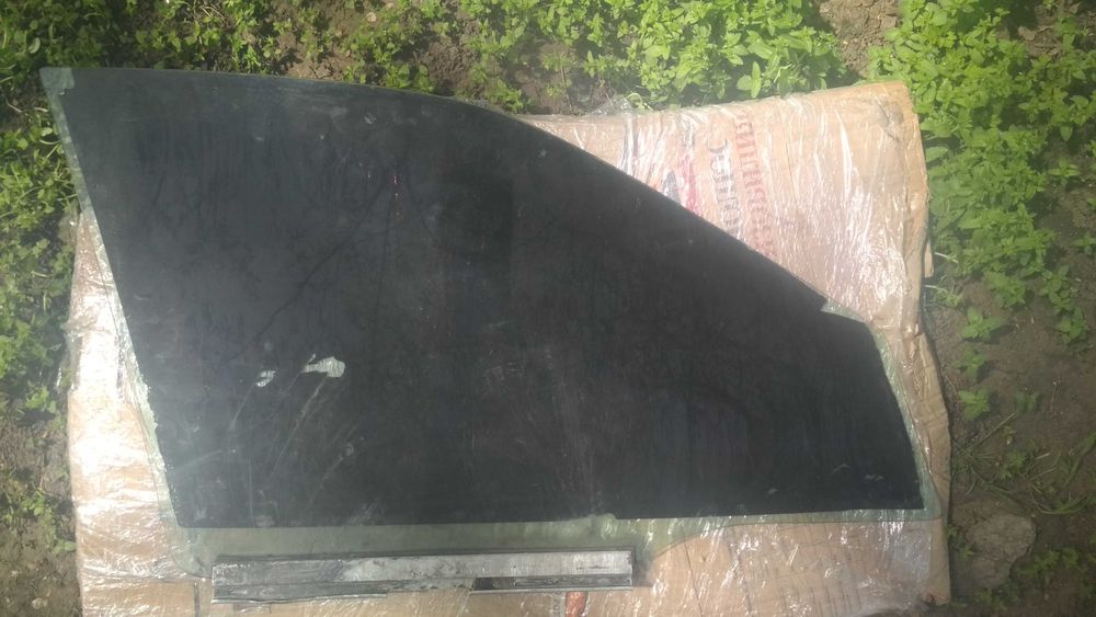 Стекло (водительское) Opel Vectra B