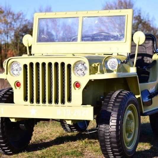 Auto na akumulator Jeep Wojskowy 3 osobowy 4x45W