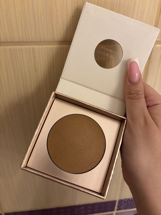 Pierre rene glow bronzer