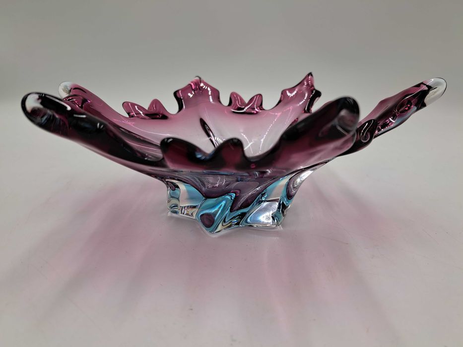 Miska Murano patera szklana różowa szpiczaste brzegi jak liście klonu
