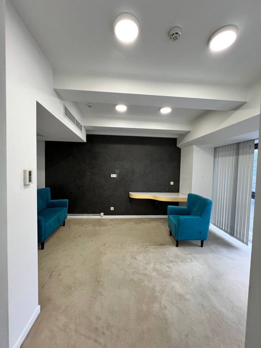 Сдам офис на 9 кабиентов с ремонтом , Центр