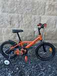 Bicicleta B-twin 500 nova ( criança )
